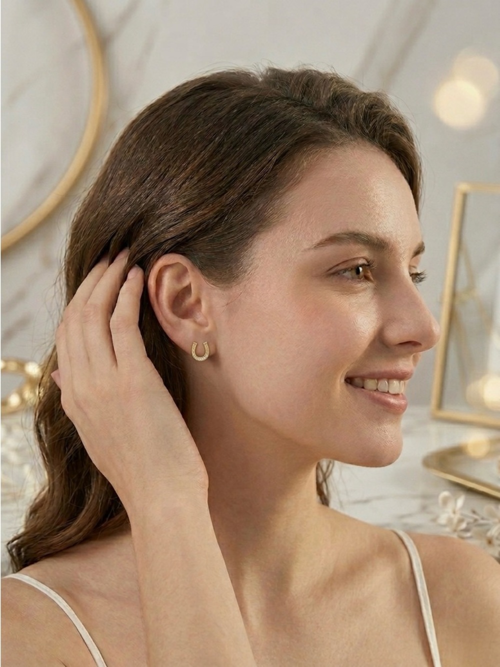 S925 Minimalist Moissanite Horseshoe Studs - Picture 4 of 5